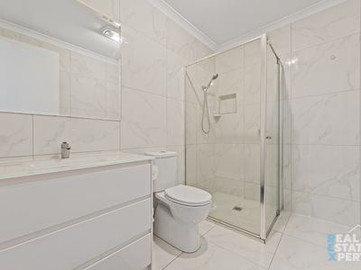 5A Deanswood Road, Hampton Park