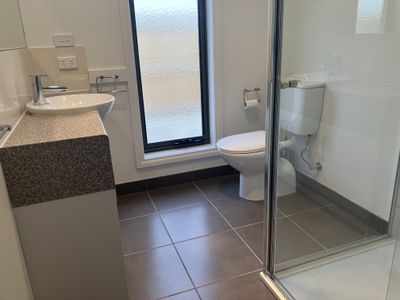 1/6 Daisy Street, Newtown