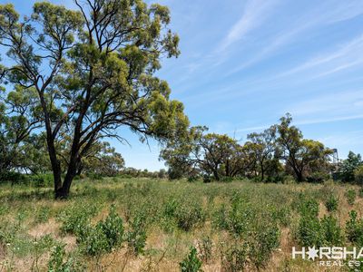 2-16 Russell Street, Quambatook