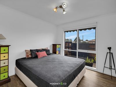 2 Marnie Drive, Cranbourne West