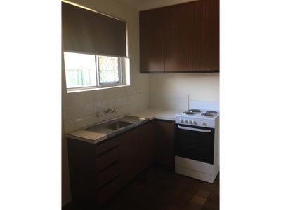4 / 20 Strathmore Crescent, Hoppers Crossing