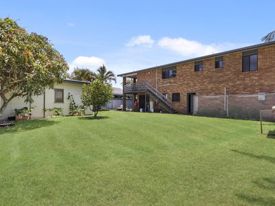 19 Jacaranda Avenue, Tweed Heads West