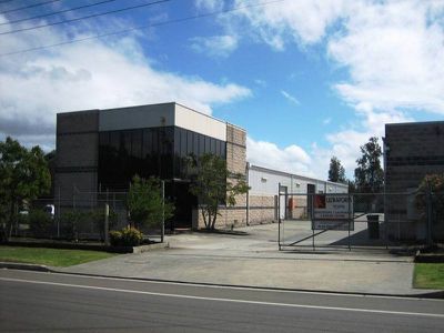 4/106b Industrial Road, Oak Flats