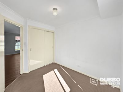 3B Jonquil Court, Dubbo