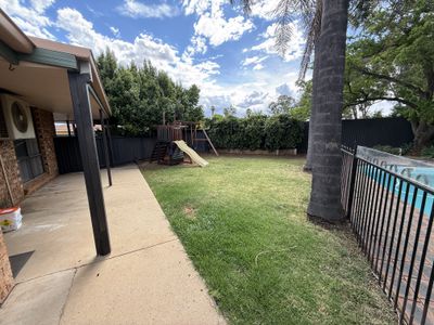 27 Chilvers Place, Griffith