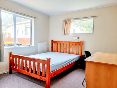 119 North Road, North East Valley