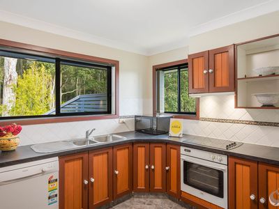 11 Mummaga Lake Drive, Dalmeny