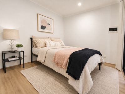 8 / 10 Trink Street, Cloverdale