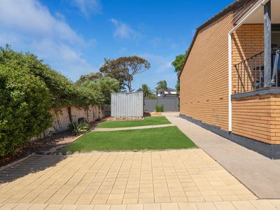 12 Manoora Drive, Hallett Cove