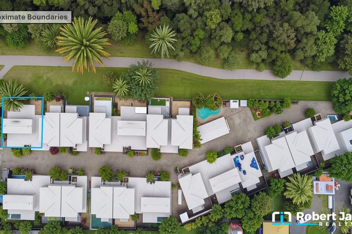 20 / 4 Riverstone Court, Tewantin