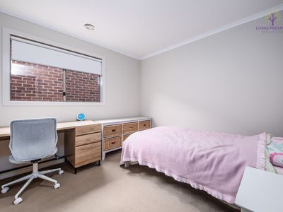 3 Rodeo Grove, Point Cook