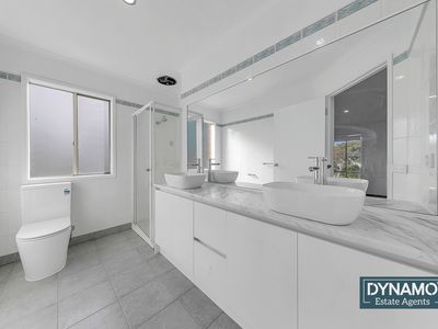 64 Sommeville Drive, Roxburgh Park