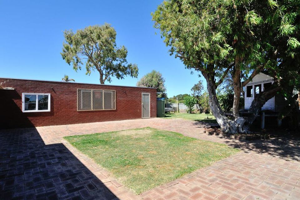 34 Hawker Street , Safety Bay
