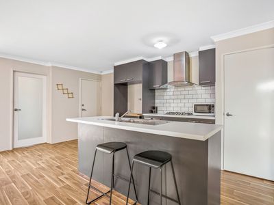 28 Ernest Way, Hilbert