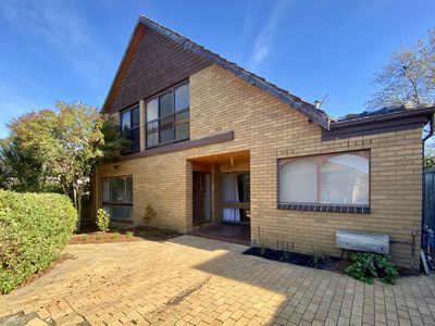 24 Malvern Grove , Caulfield North
