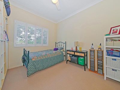 1/262 Cavendish Rd, Coorparoo