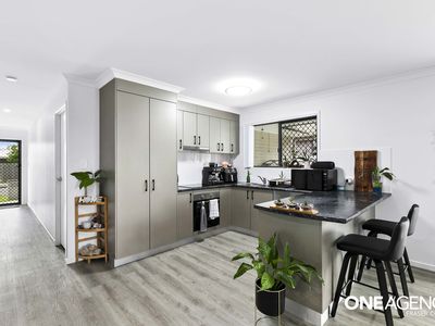 32 Saltair Drive, Eli Waters