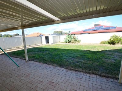 65 Serpentine Meander, Gosnells