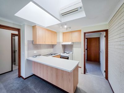 5 / 1 Drinnan Close, Surf Beach