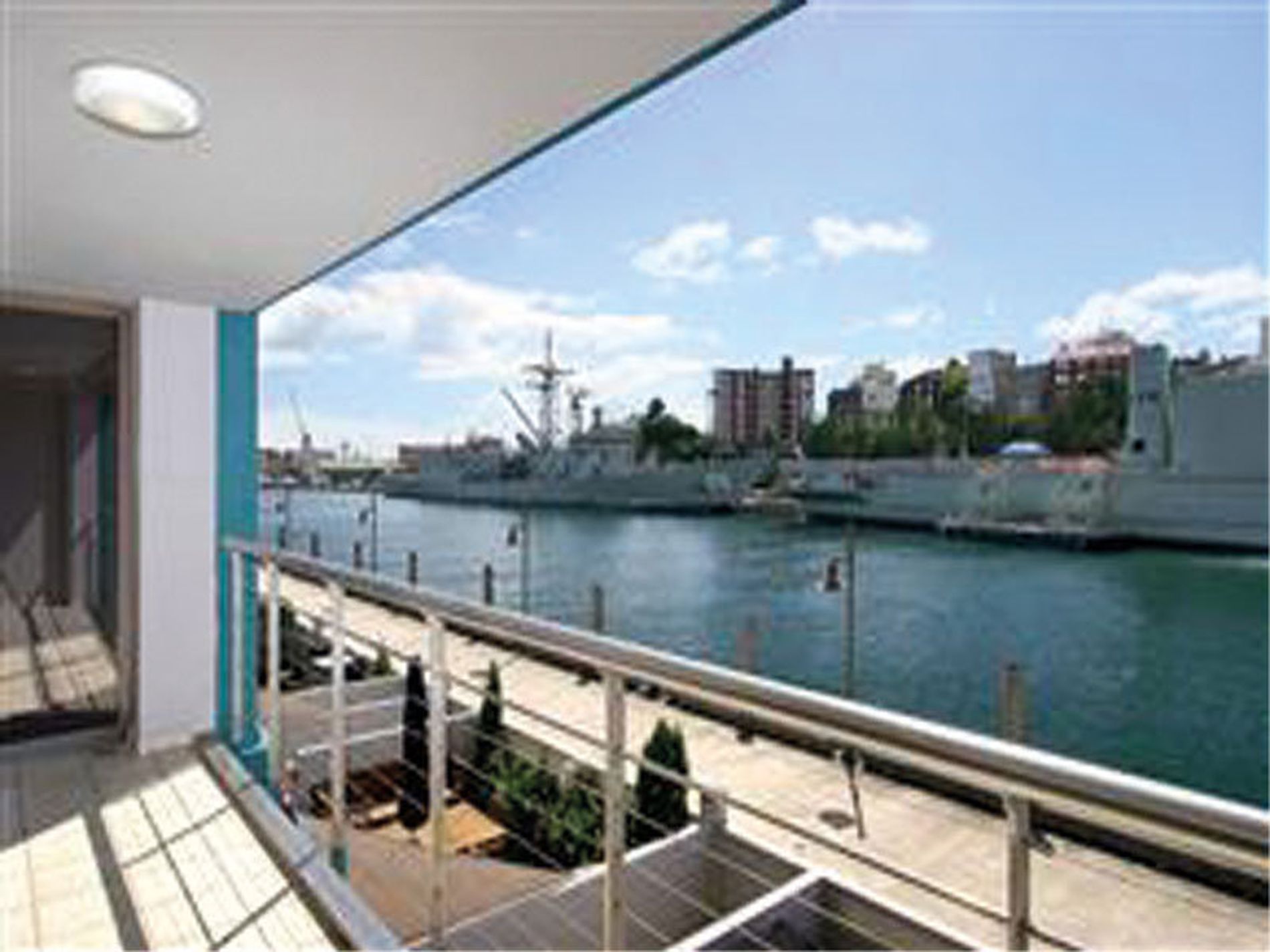 227 / 6 Cowper Wharf Road, Woolloomooloo