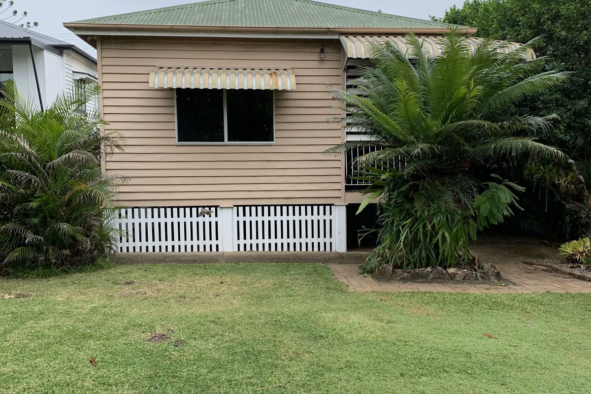 432 Montague Road, West End