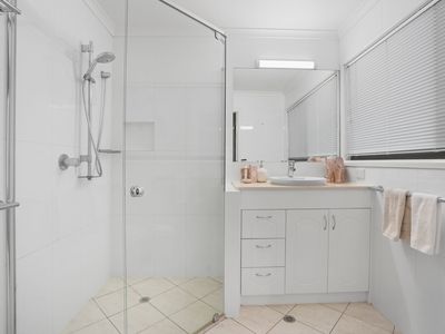 8 Clutha Street, Westlake