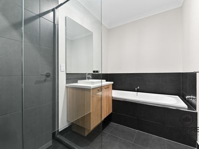 7 Zagros Street, Clyde North