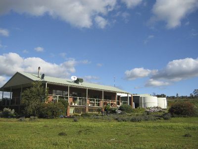 44 HALL ROAD, Heathcote