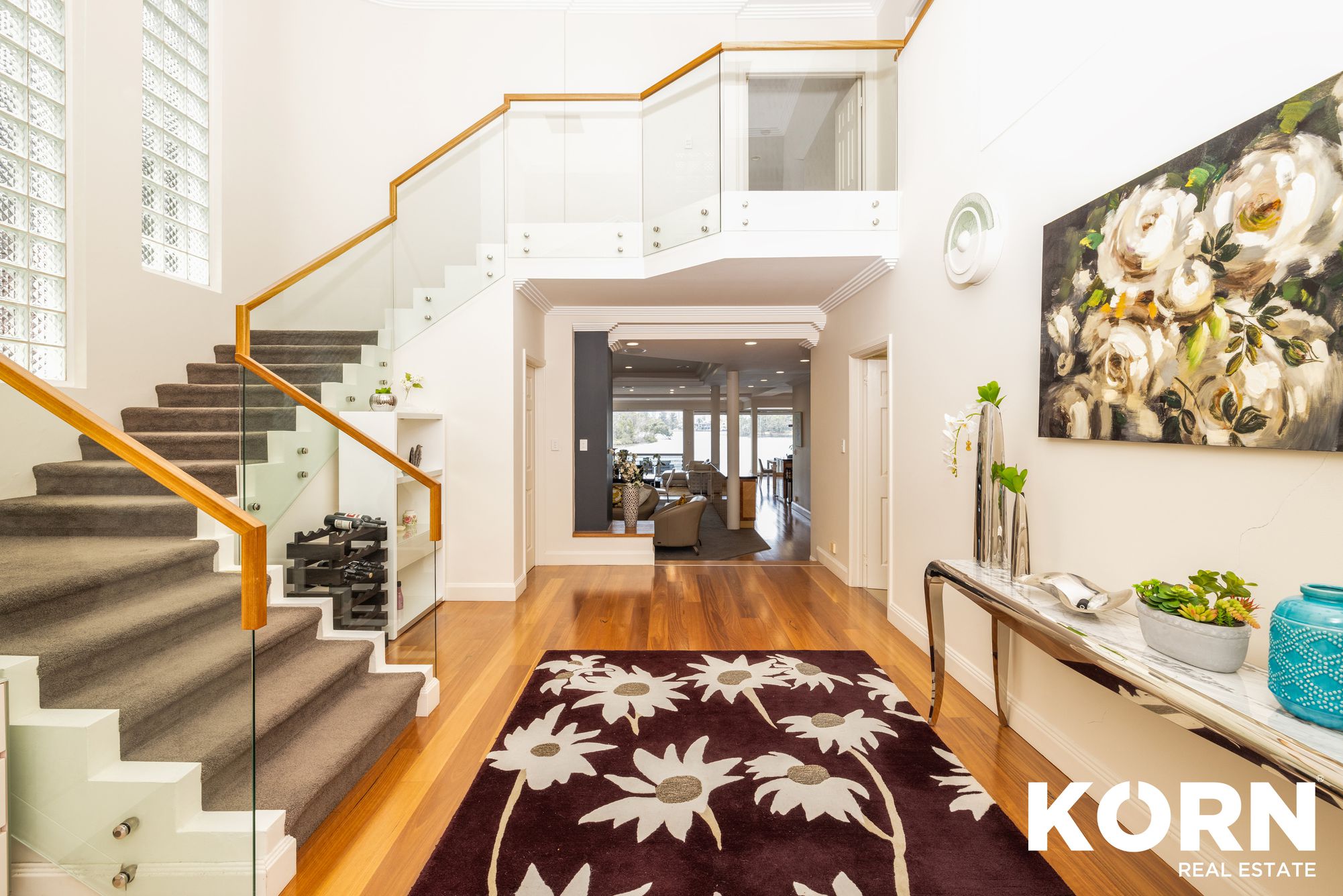 53 The Corso, Surfers Paradise
