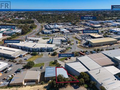 1 / 7 Geelong Court, Bibra Lake