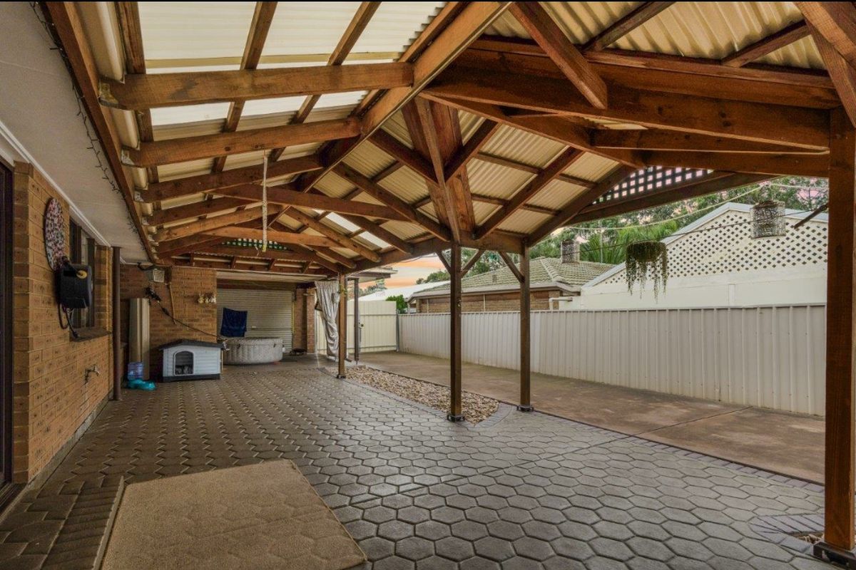 12 Currumbin Avenue, Blakeview
