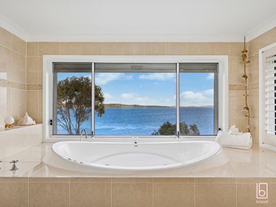 33 Moss Avenue, Toukley