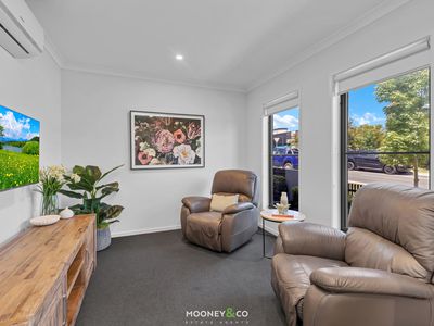 63 Ramlegh Boulevard, Clyde North
