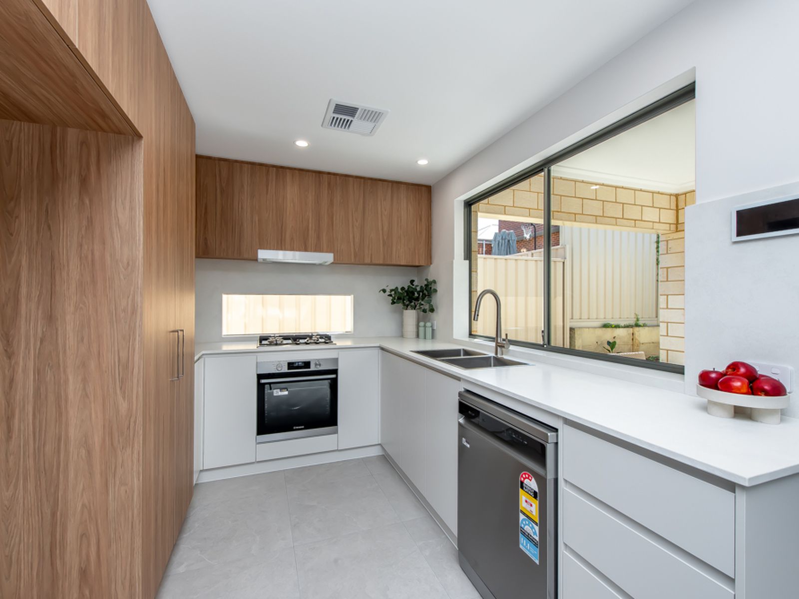 11C Canara Road, Westminster