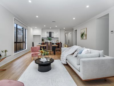 23 Winnows Street, Officer