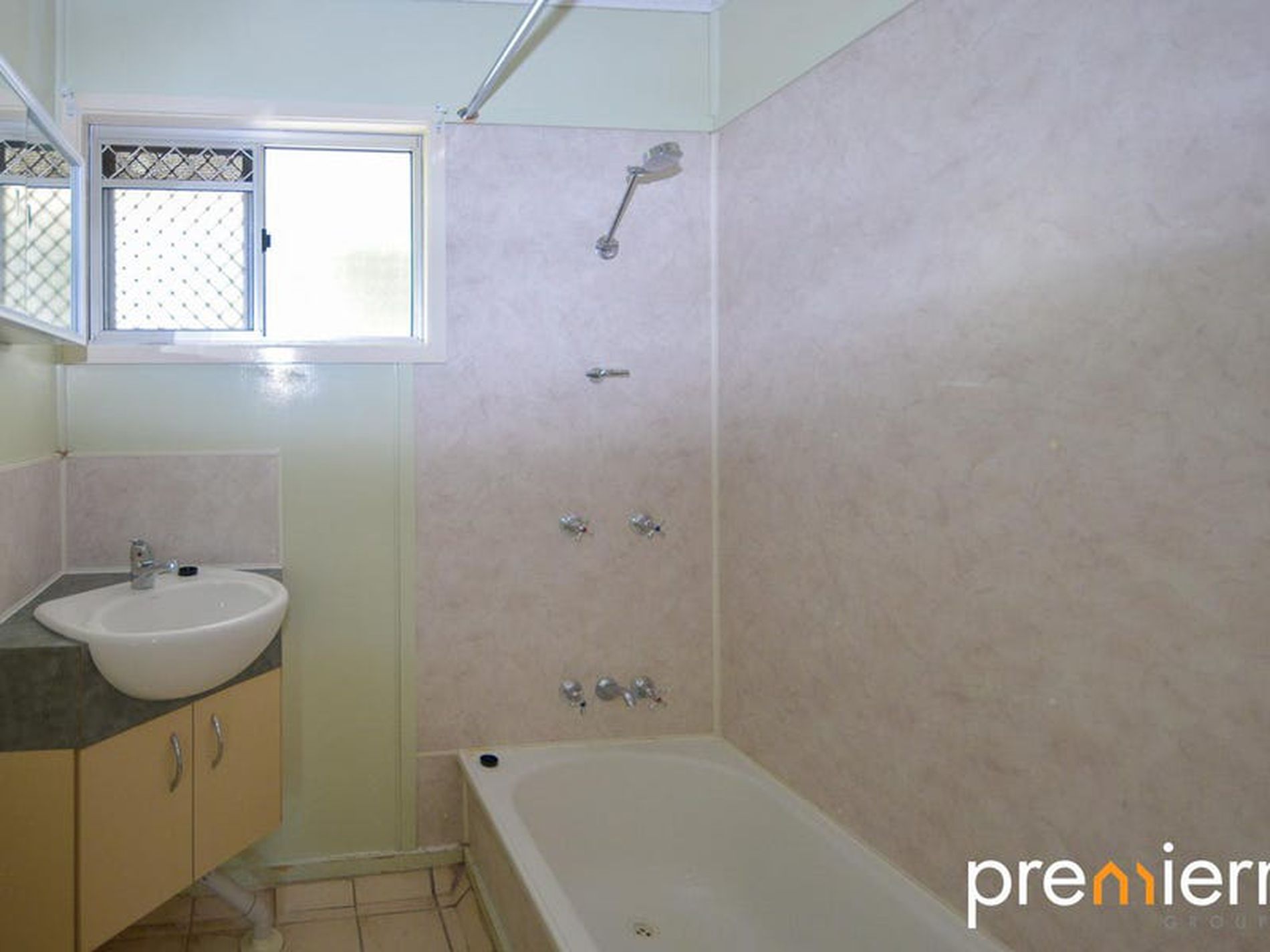 3 Elizabeth Crescent, Goodna