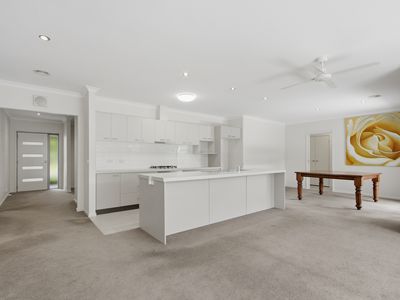 1 / 42 Ross Street, Sale