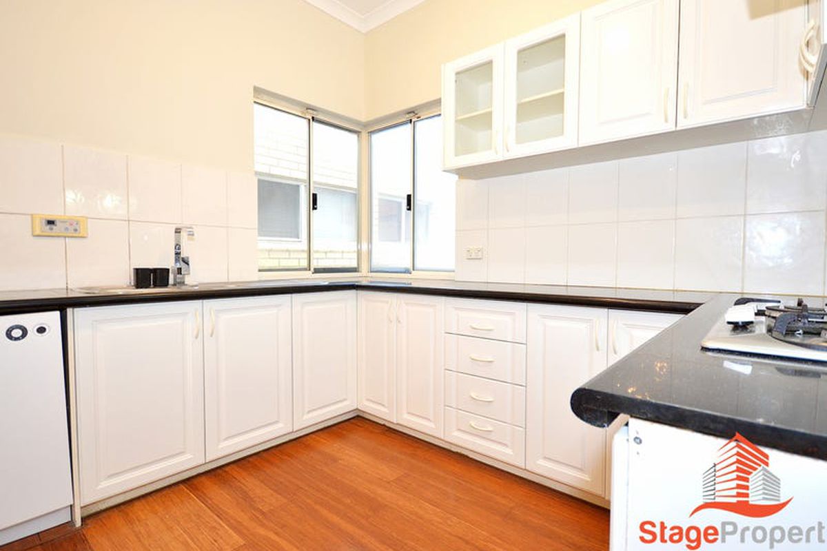 1 / 30 Manning Road, Como