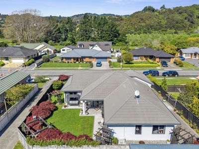 40 Mary Huse Grove, Manor Park