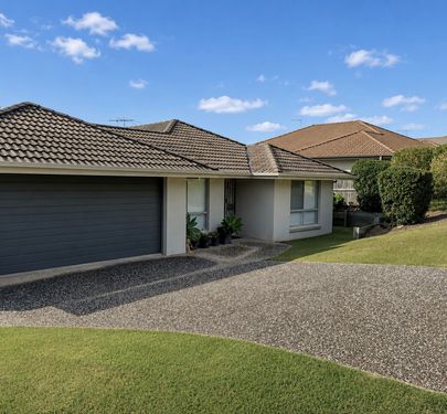 41 Eric Drive, Blackstone
