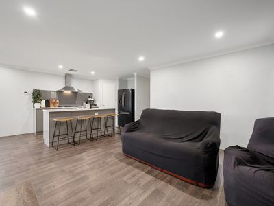 15 Carroll Lane, Byford