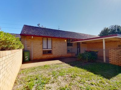 5 / 10 Sturt Circle, Dubbo