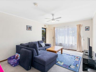 1 / 42 Second Avenue, Moana