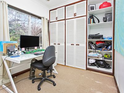 23 Northcliffe Drive, Lake Heights