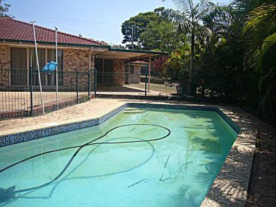 20 Sunningdale Avenue, Rochedale South