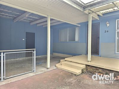 24 ISLAND POINT ROAD, St Georges Basin