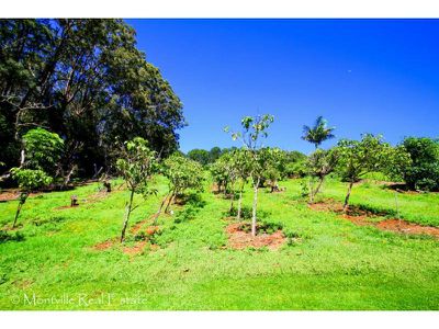 52 Main Street, Montville
