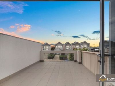 34/9 Greg Norman Drive, Sanctuary Lakes