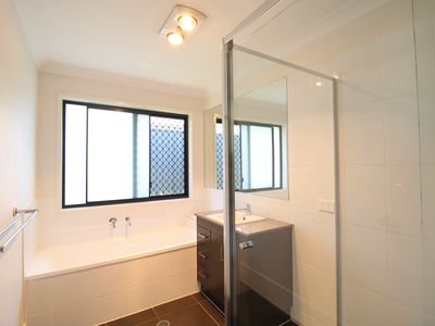 1 / 12 Oakleigh Street, Brassall