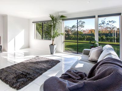 22 Fairway Crescent, Mccrae